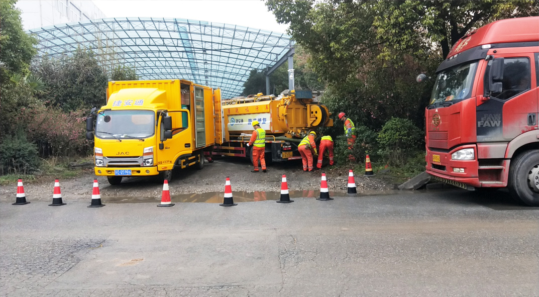 丰城成区雨污水管网“四位一体”检测疏通项目